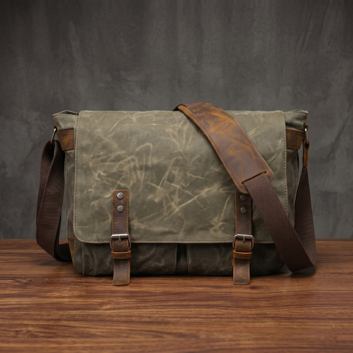VINTAGE SHOULDER WORK BAG