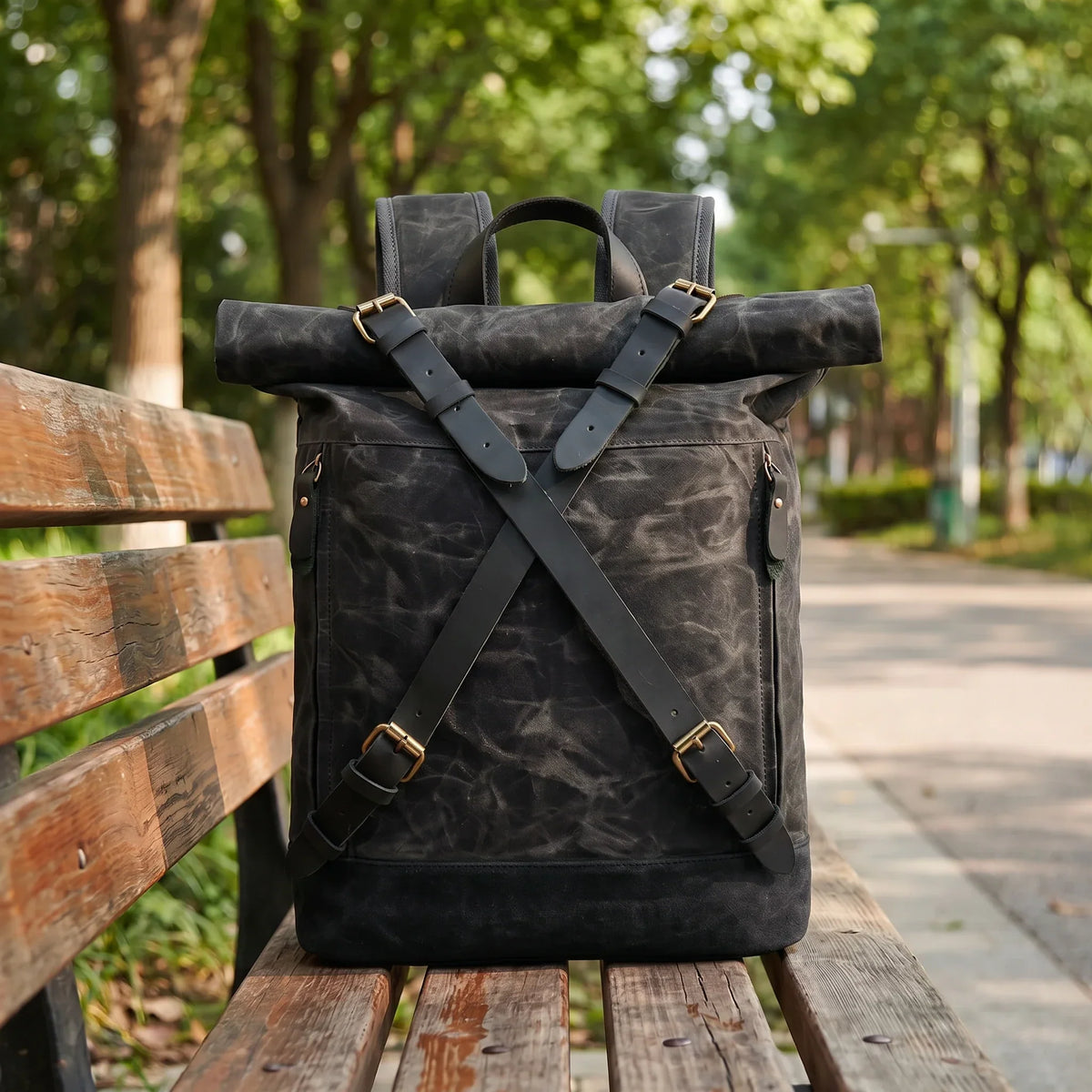 RUGGED CANVAS BACKPACK